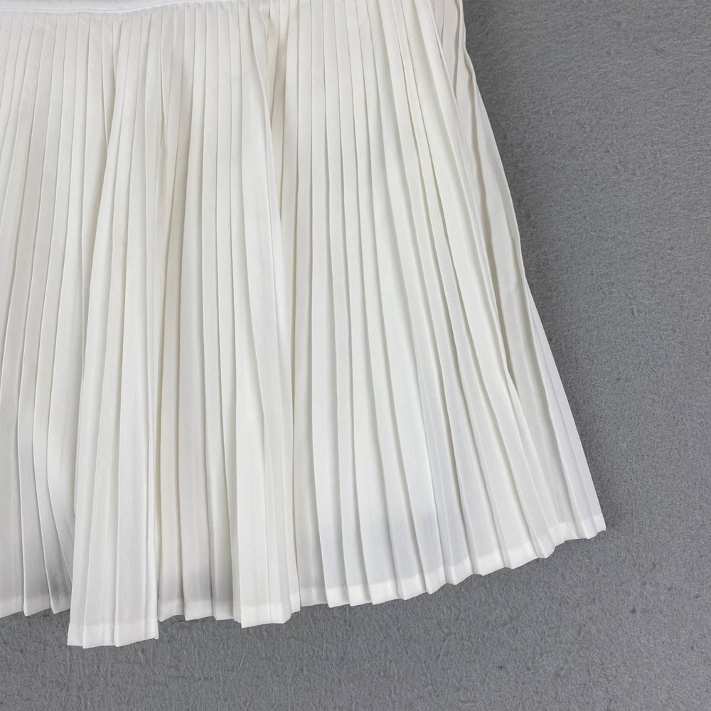 Lululemon Varsity High Rise Pleated Tennis Skirt white Size 4 liner - Picture 3 of 15